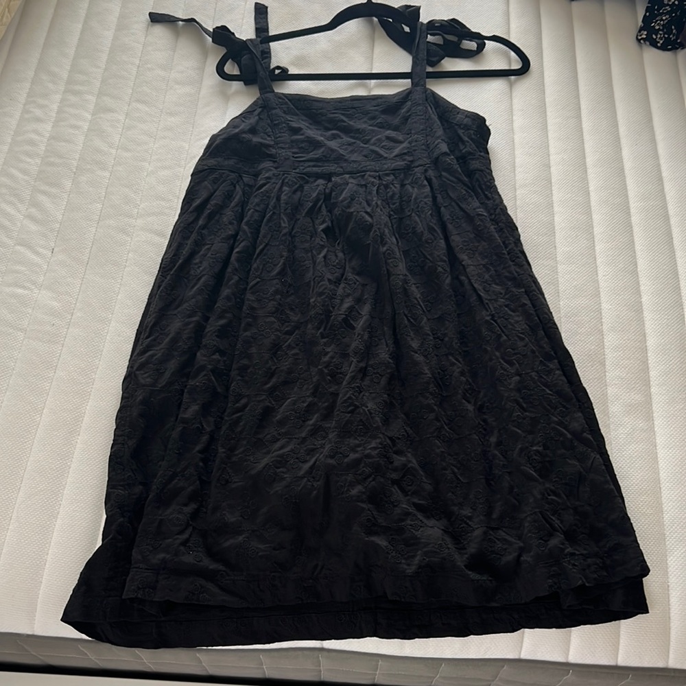 Fun patterned black tie strap dress! Never worn new with tags